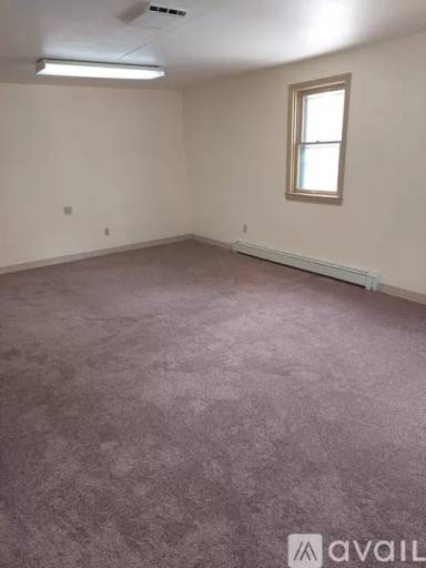Main picture of 1032 S Park Ave