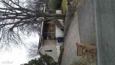 Main picture of 215 W Cedar St