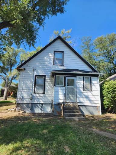 Main picture of 2043 N 49th St