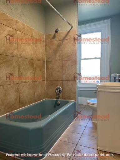 Main picture of 329 S 5th St