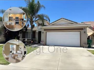 Main picture of 15307 Avenida de Portugal