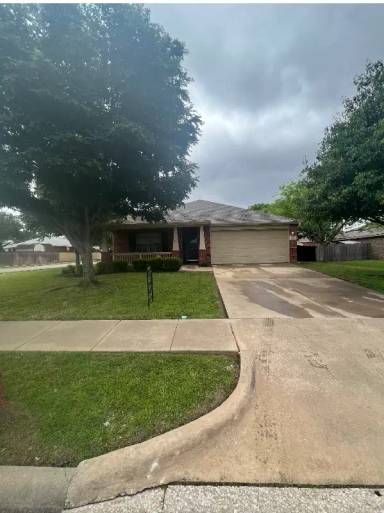 Main picture of 1601 W Hercules Ln