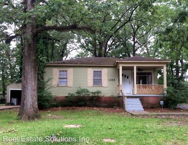 Main picture of 1045 Combs St