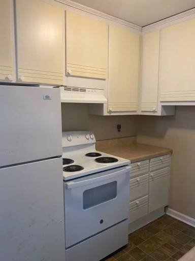 Main picture of 155 E Cloverhurst Ave