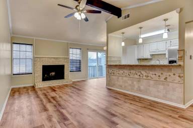 Main picture of 914 W Washington St