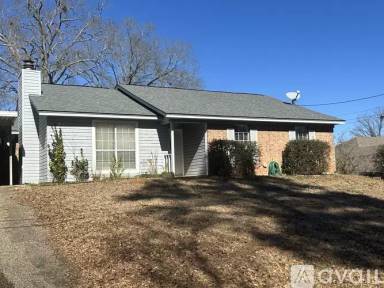 Main picture of 1703 Peach St