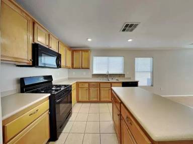 Main picture of 4257 Olympic Point Dr