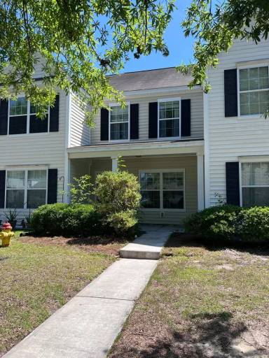 Main picture of 65 Fairgreen St