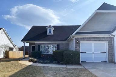 Main picture of 805 City Park Dr