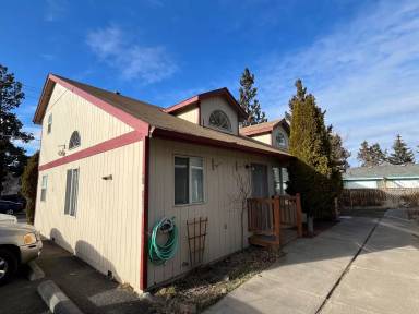 Main picture of 410 SE McKinley Ave