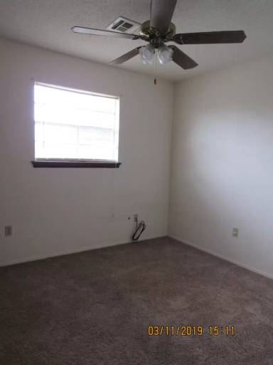 Main picture of 107 SW 68th St
