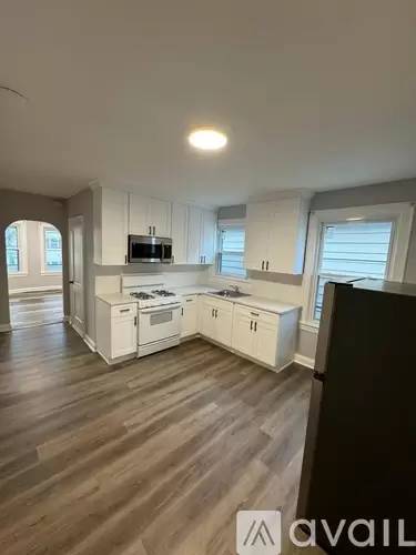 Main picture of 191 Hayward Pl