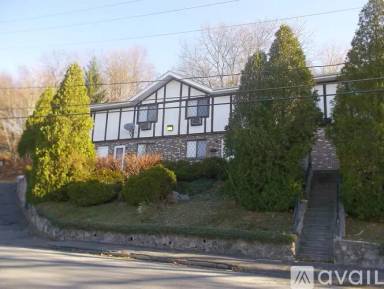 Main picture of 232 Waterville St