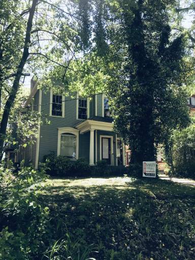 Main picture of 1104 Cherokee Rd