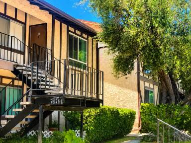 Main picture of Oaks Apartments