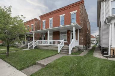 Main picture of 152-86 E 11th Ave