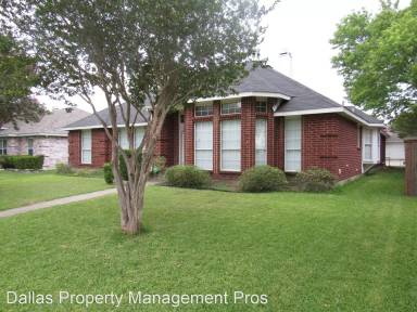 Main picture of 808 Angel St