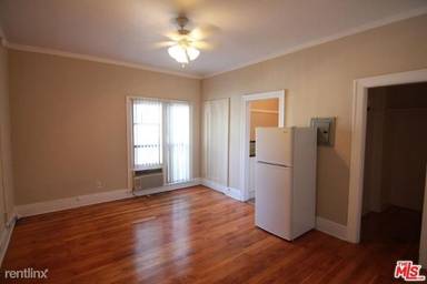 Main picture of 6434 Yucca St