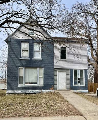 Main picture of 328 N 6th St