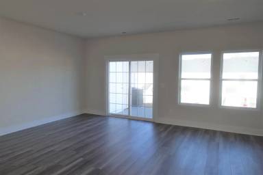 Main picture of 106 Tramore Ln