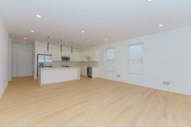Main picture of 1133 New Loudon Rd