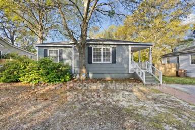 Main picture of 212 Pinehill Dr