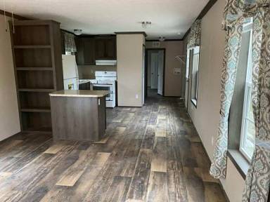 Main picture of 42 Pequea Blvd