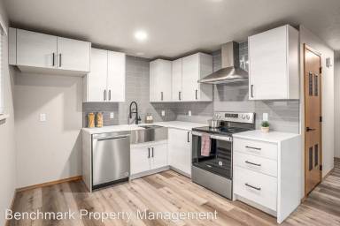 Main picture of 1617 E 3rd Ave