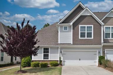 Main picture of 335 Acorn Hollow Pl