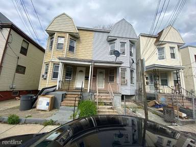 Main picture of 208 Lembeck Ave