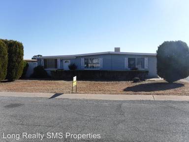 Main picture of 702 N Skyline Dr