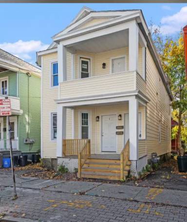Main picture of 20 Benson St
