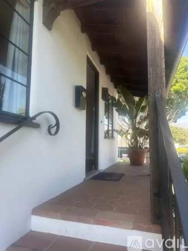 Main picture of 423 N Milpas St