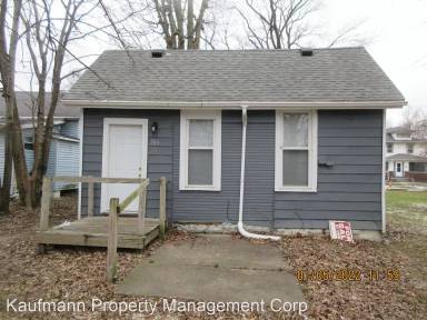 Main picture of 302 Mechanic St