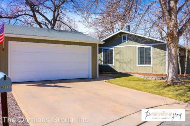 Main picture of 6211 W 92nd Pl