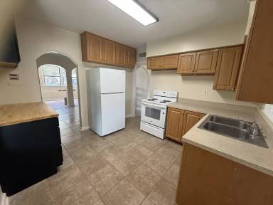 Main picture of 115 Longfellow Blvd
