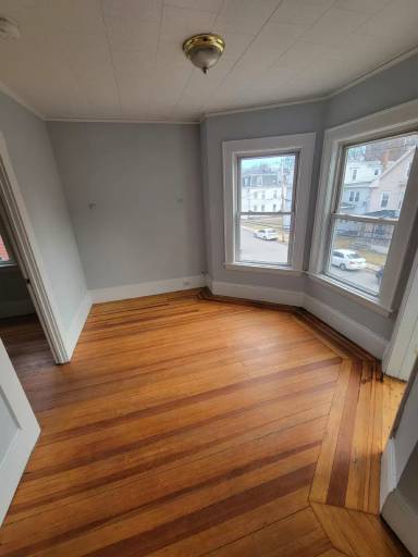 Main picture of 54 Church St
