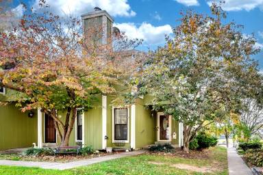 Main picture of 64 Schooner Ln