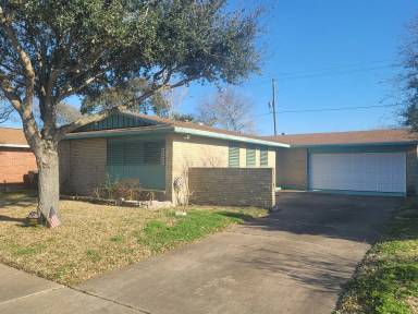 Main picture of 7009 Youpon Dr