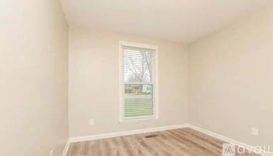 Main picture of 209 Cheatham Ave