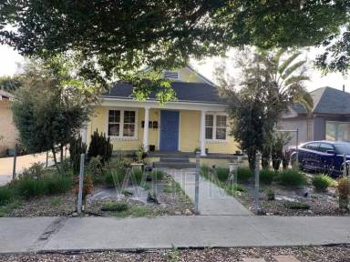 Main picture of 5327 6th Ave