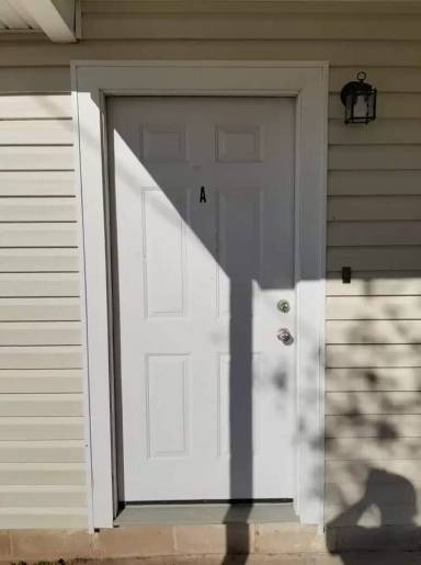 Main picture of 3520 Viking St