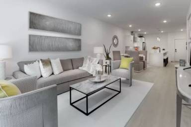 Main picture of 8 Tice Rd