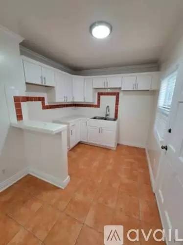 Main picture of 1234 N Berendo St