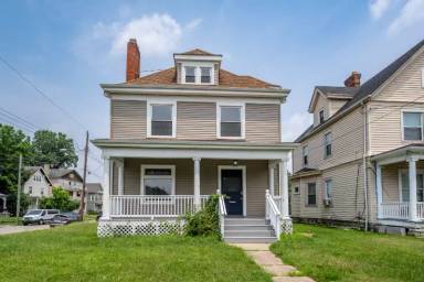 Main picture of 2002 Clarion Ave