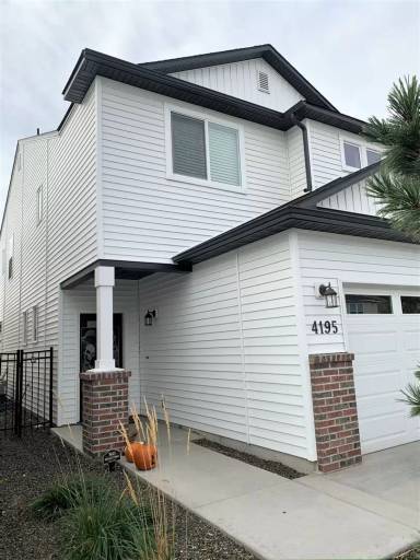 Main picture of 4195 E Esperanto St