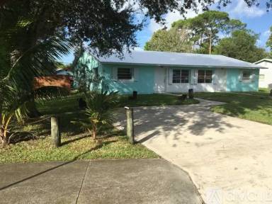 Main picture of 4824 SE Grouper Ave