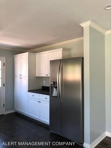 Main picture of 1311 Bluebell St