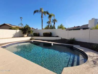 Main picture of 11495 N 109th St