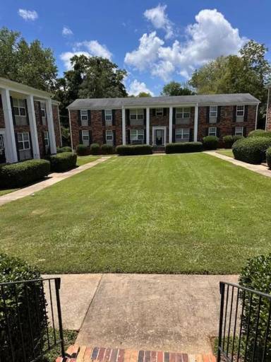 Main picture of 130 Tucker Rd